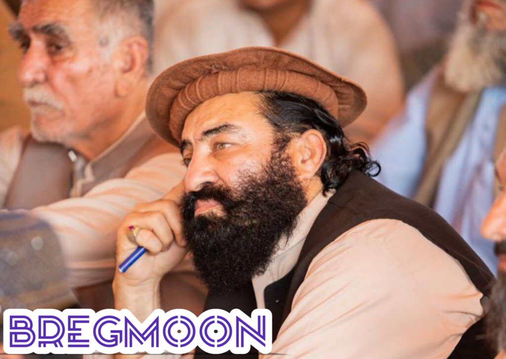 Mufti Munir Shakir Biography