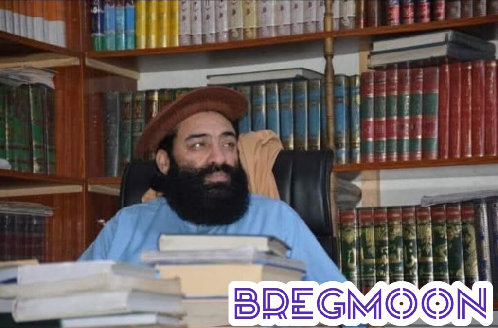 Mufti Munir Shakir Biography